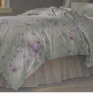 Simply Shabby Chic Bramble Rose Duvet Cover and Two Shams in Queen/Full Size